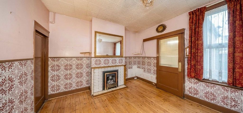 Property photo 2 of 4