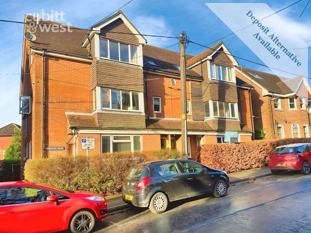 Property photo 1 of 7 External