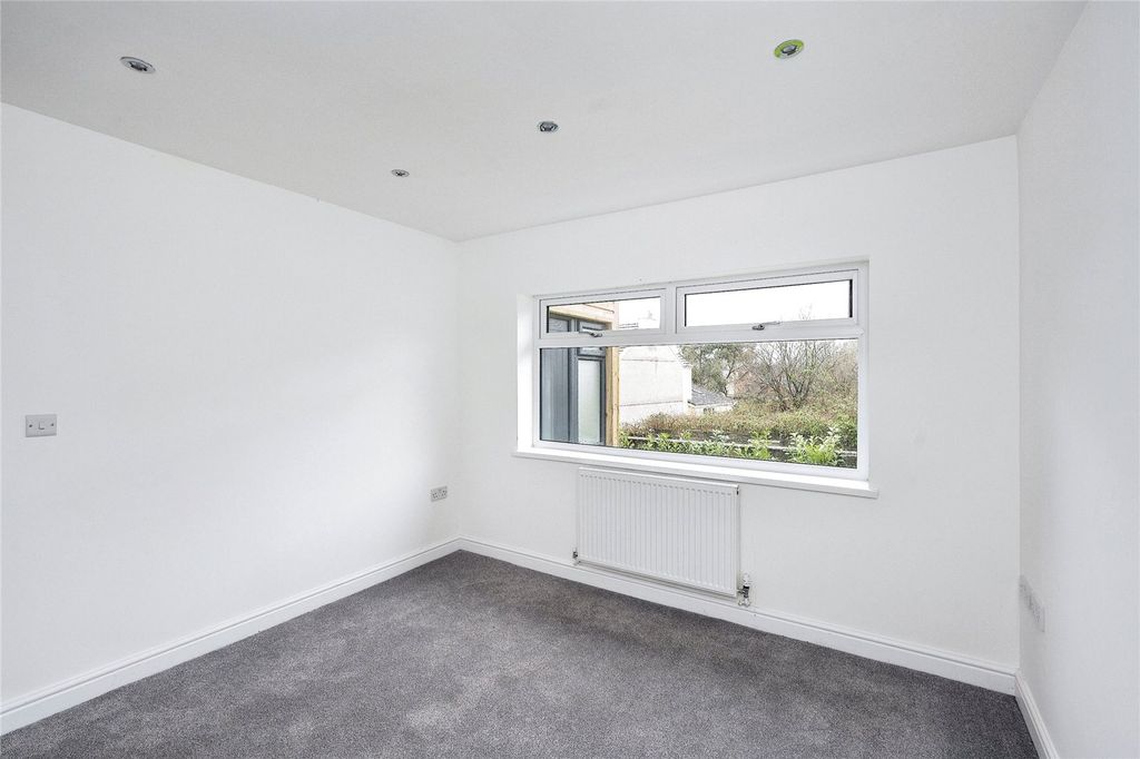 Property photo 2 of 14 Picture No. 26