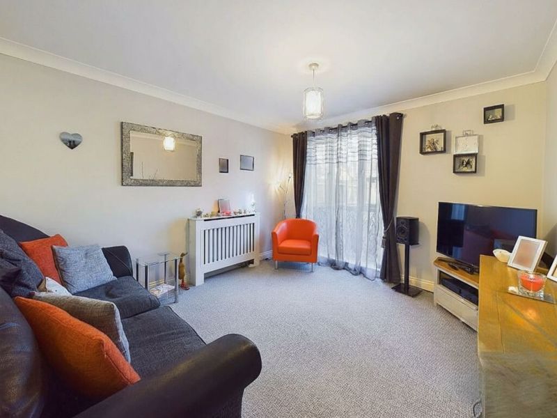 Property photo 3 of 11 Photo 3