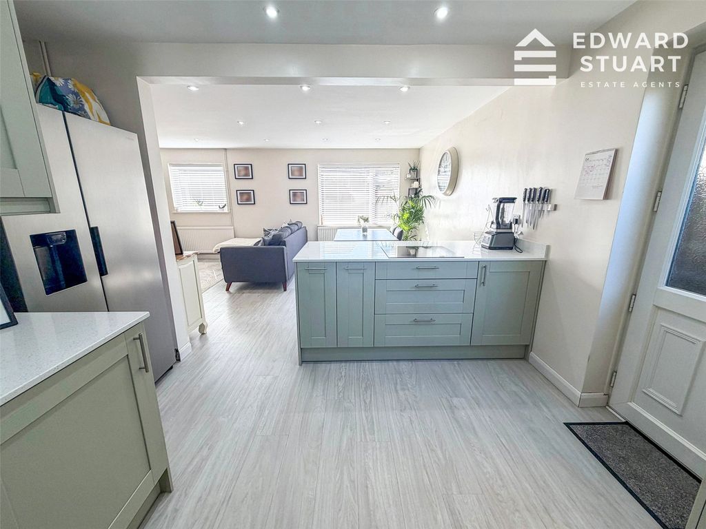 Property photo 2 of 18 Picture No. 05