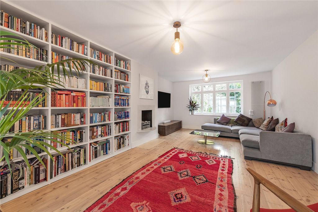 Property photo 2 of 16 Living Room