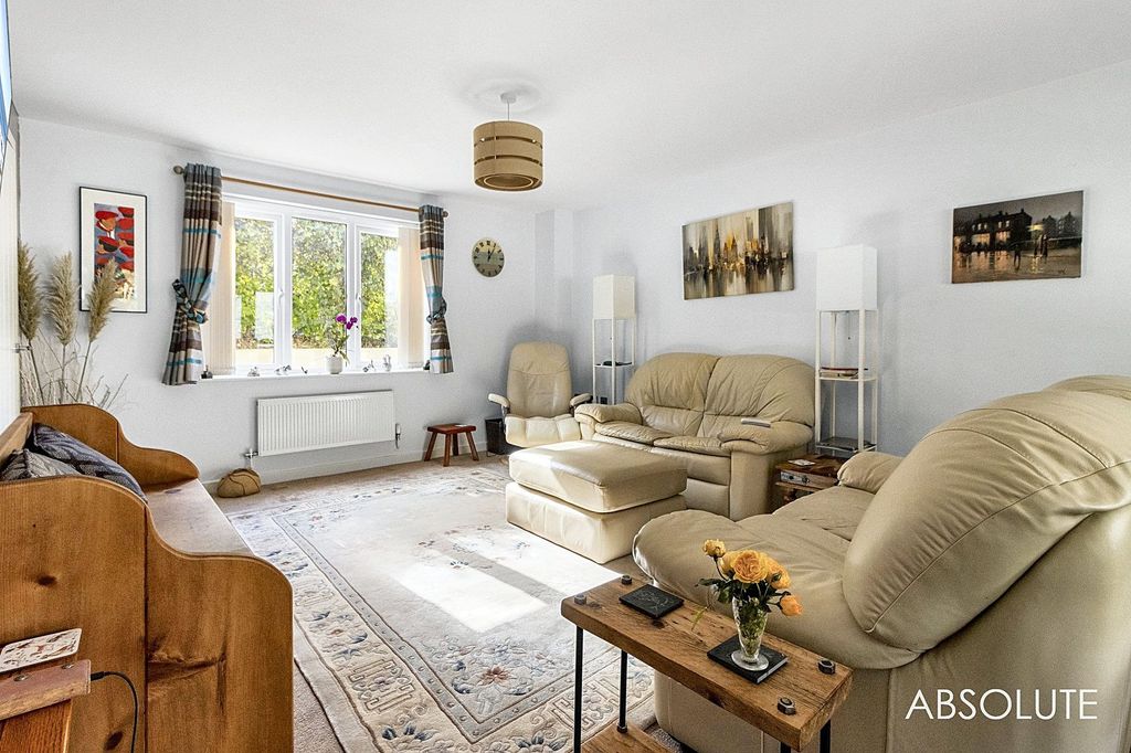 Property photo 2 of 24