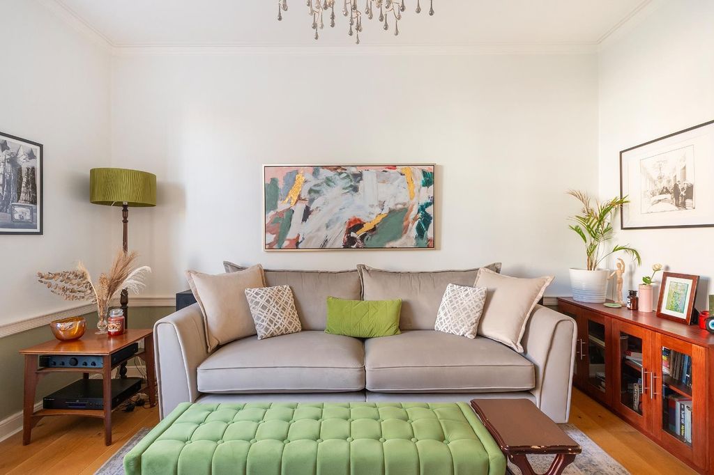 Property photo 1 of 24 0T4Cdhs - Living Room D.Jpg