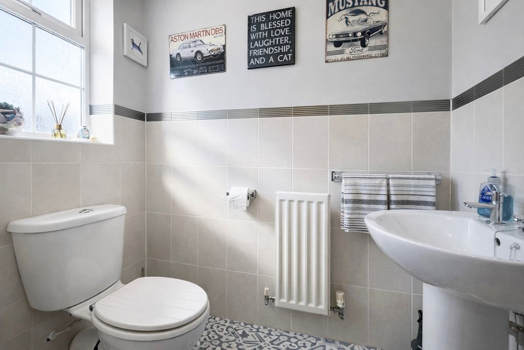 Property photo 2 of 14