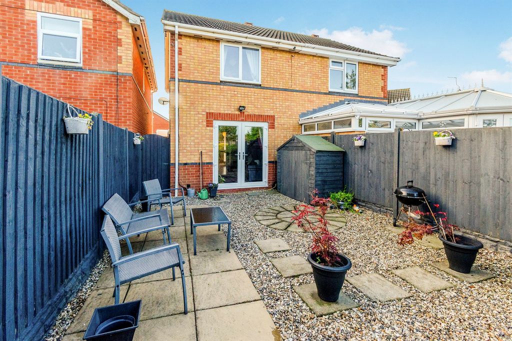 Property photo 2 of 16