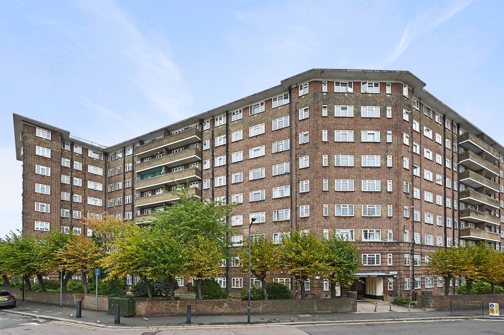 Property photo 1 of 8