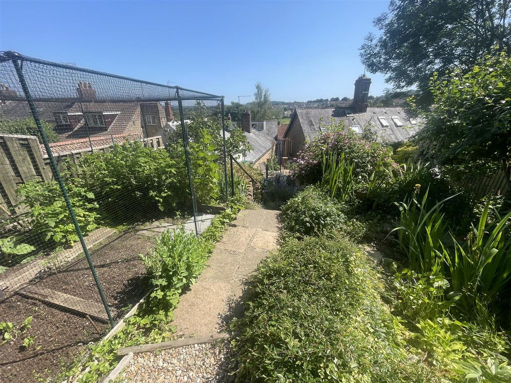 Property photo 3 of 16