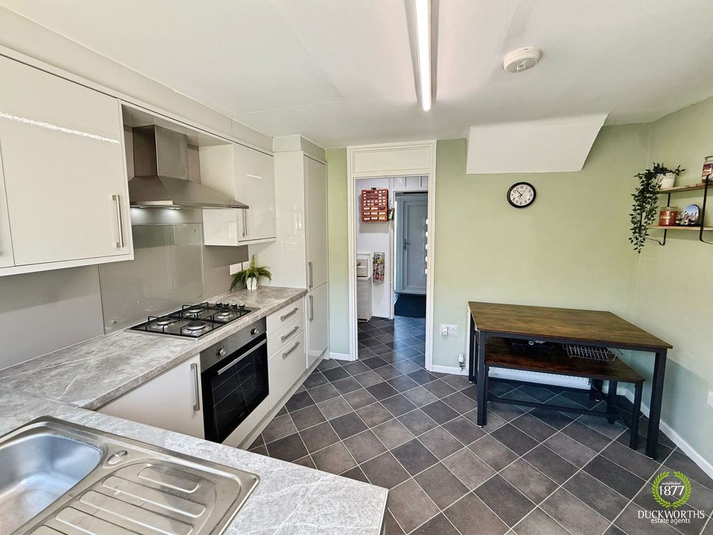 Property photo 2 of 13