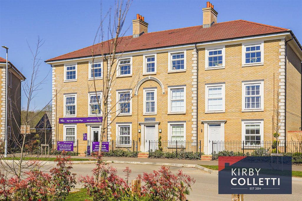 Property photo 1 of 18