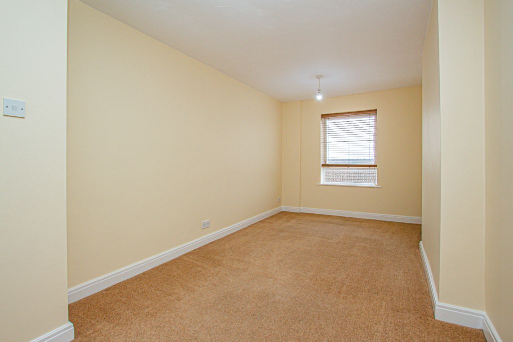 Property photo 3 of 6 Bedroom One