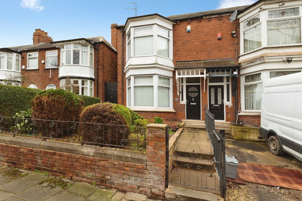 Property photo 1 of 17