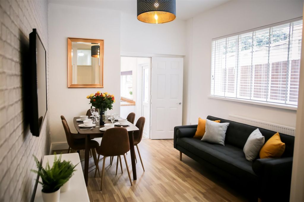 Property photo 3 of 15 Communal.Jpg