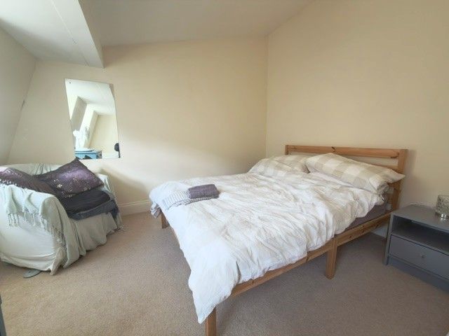 Property photo 3 of 6 Bedroom 3