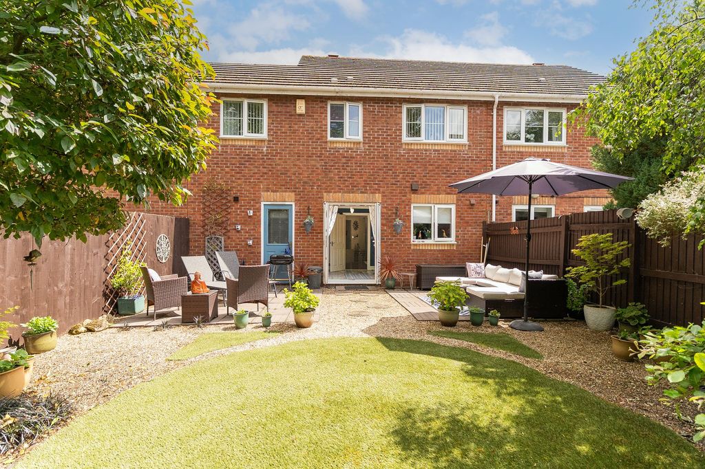 Property photo 1 of 29