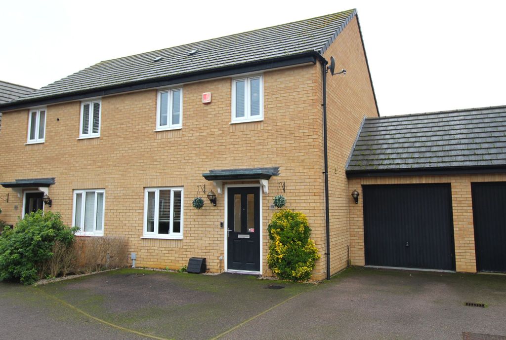 Property photo 1 of 16 Front