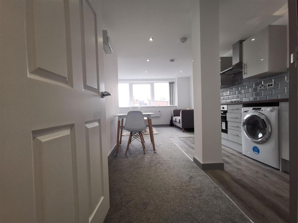 Property photo 3 of 5 13.Jpg