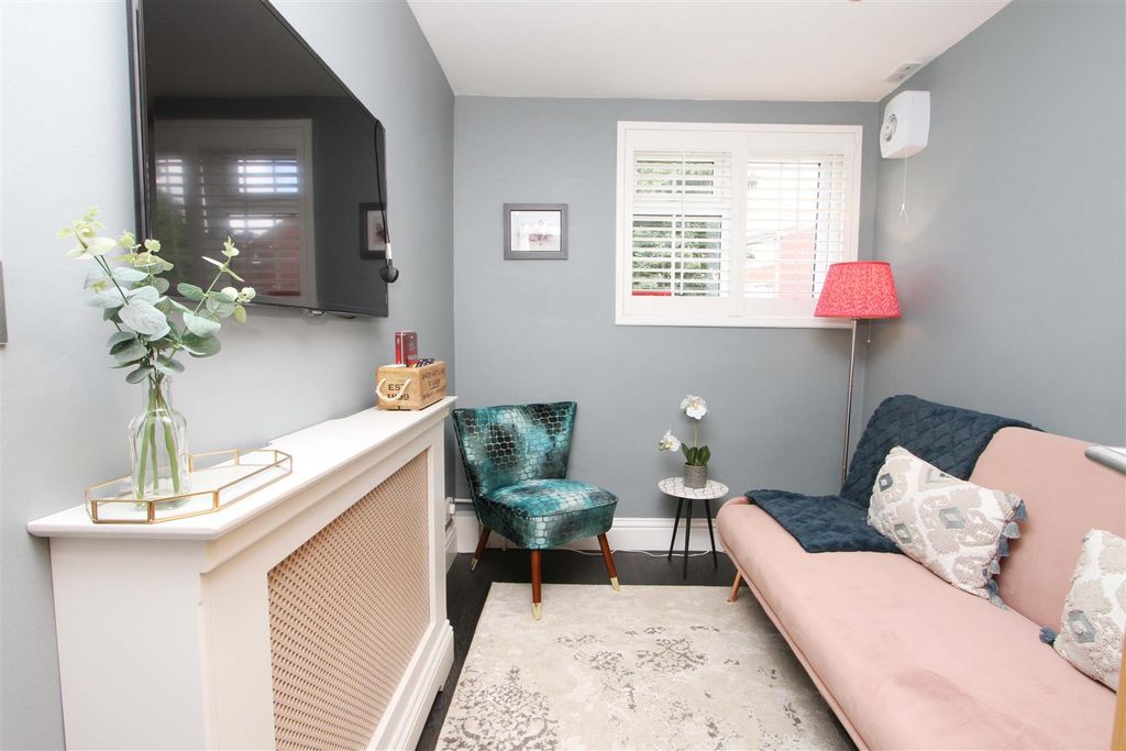 Property photo 3 of 19 Study/Family Room