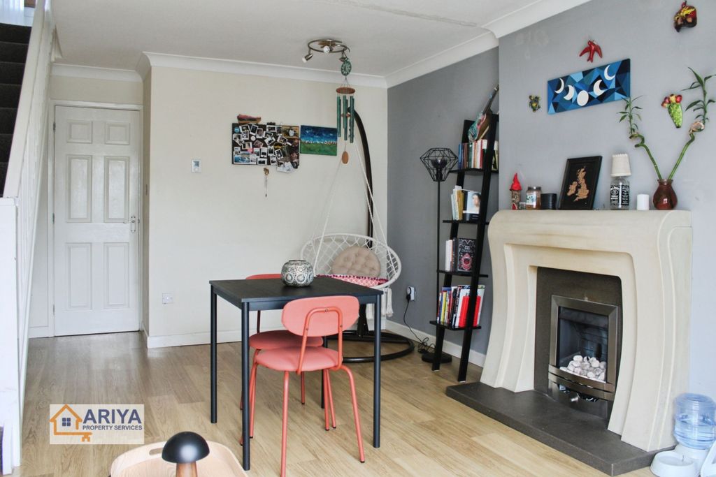 Property photo 2 of 16