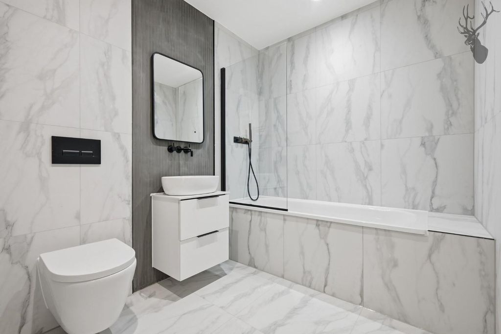 Additional image 6 of 2 bed flat for saleNovella, Chigwell IG7