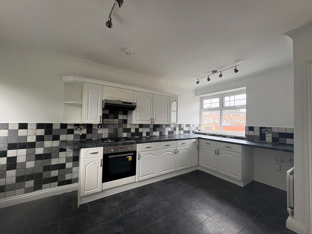 Property photo 3 of 7 3 Inverness Road 19.05 (3)
