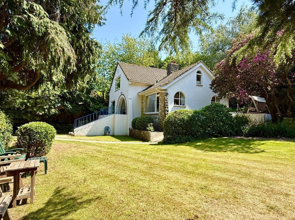 Property photo 3 of 29
