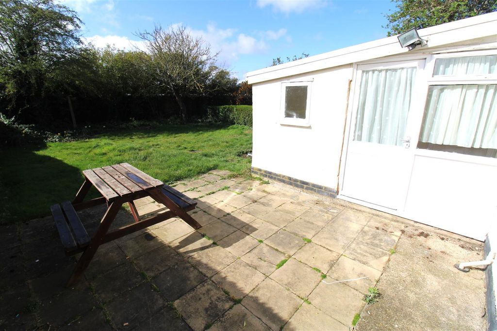 Additional image 7 of 3 bed semi-detached house to rentWillow Brook Road, Corby NN17