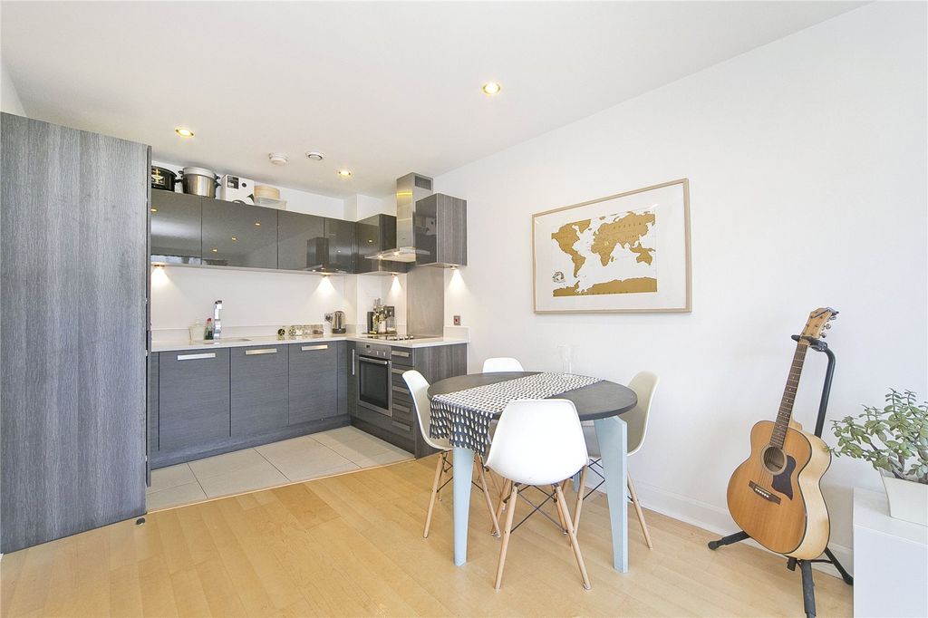 Property photo 2 of 14 Open Plan Living