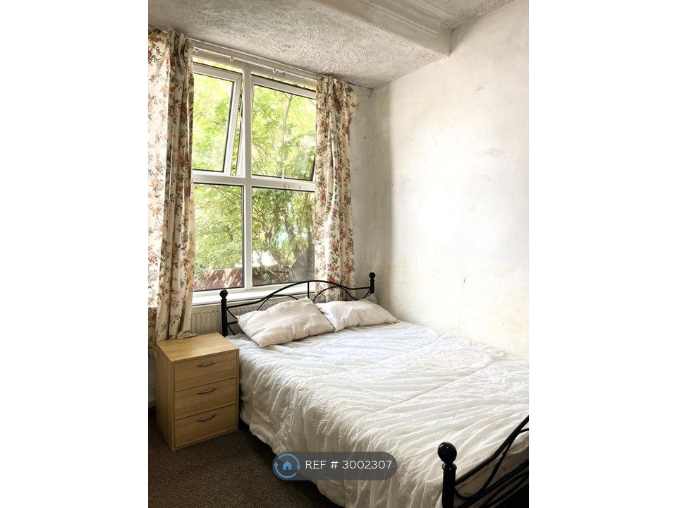 Property photo 3 of 3