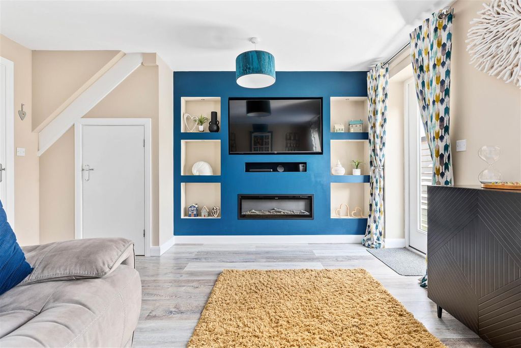 Property photo 2 of 21 Lounge With Bespoke Media Wall