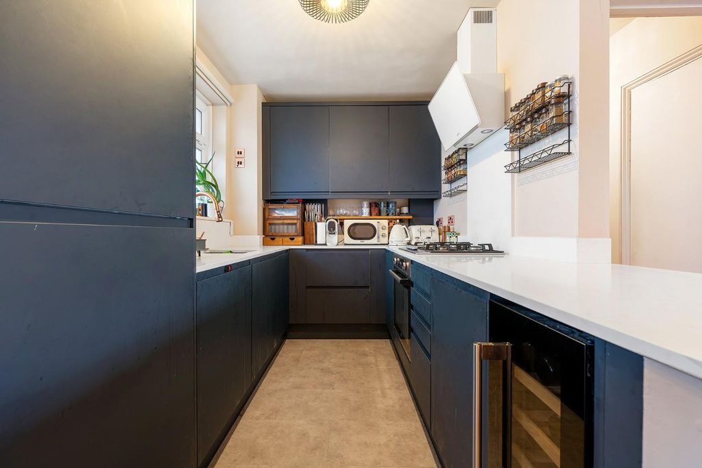 Property photo 3 of 13 Reception-Kitchen (5).Jpg