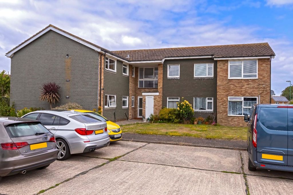 Property photo 1 of 10 Russel Court_9.Jpg