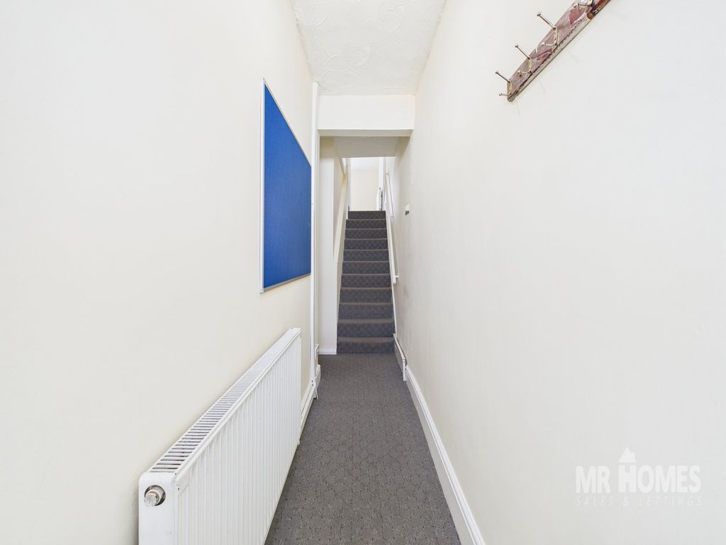 Property photo 3 of 24