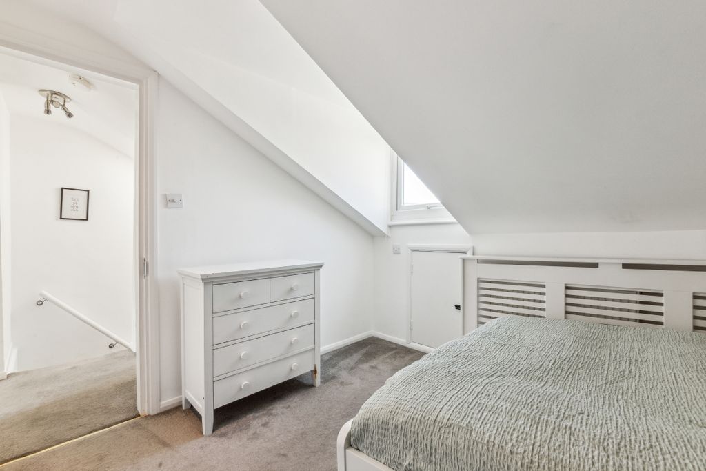 Property photo 2 of 16 12