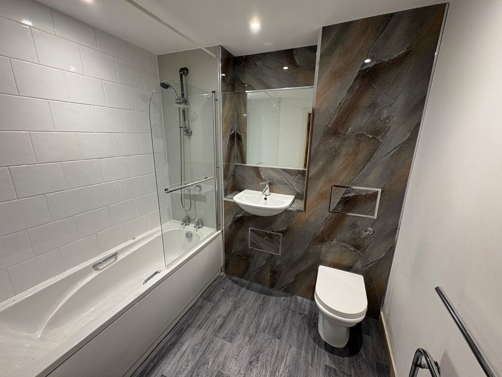 Property photo 3 of 10 Picture No. 15