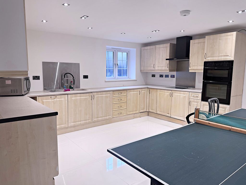 Property photo 2 of 17 Kitchen Dining Room