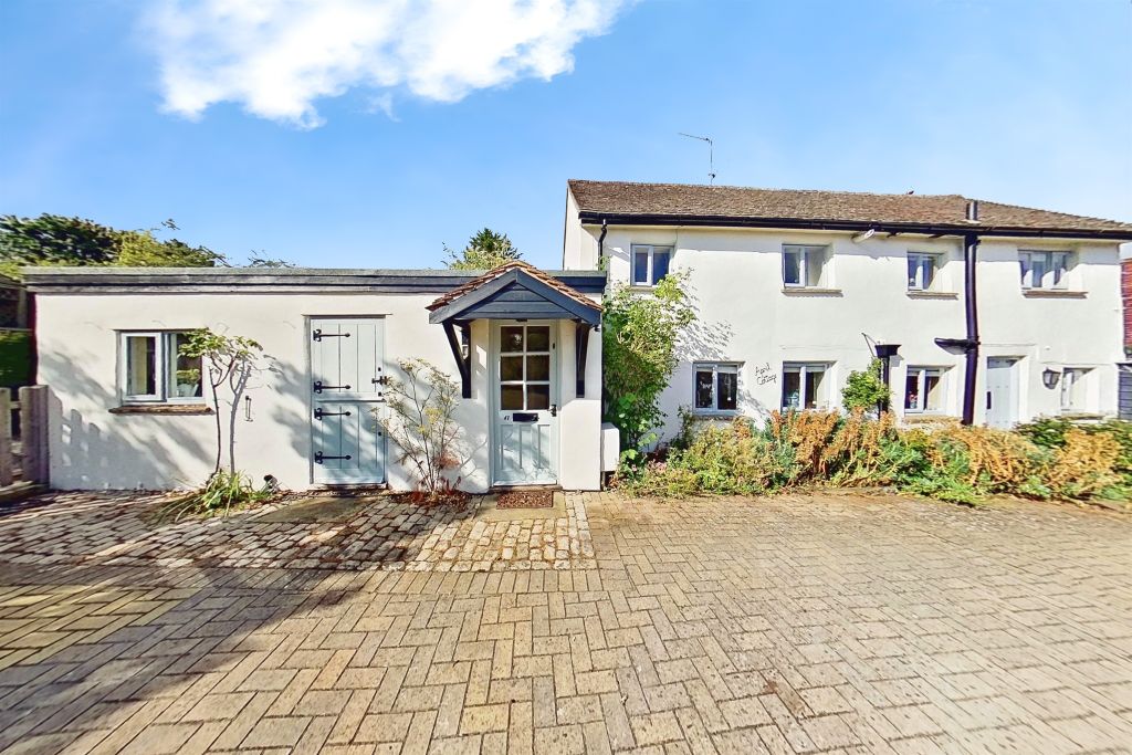 Property photo 1 of 17