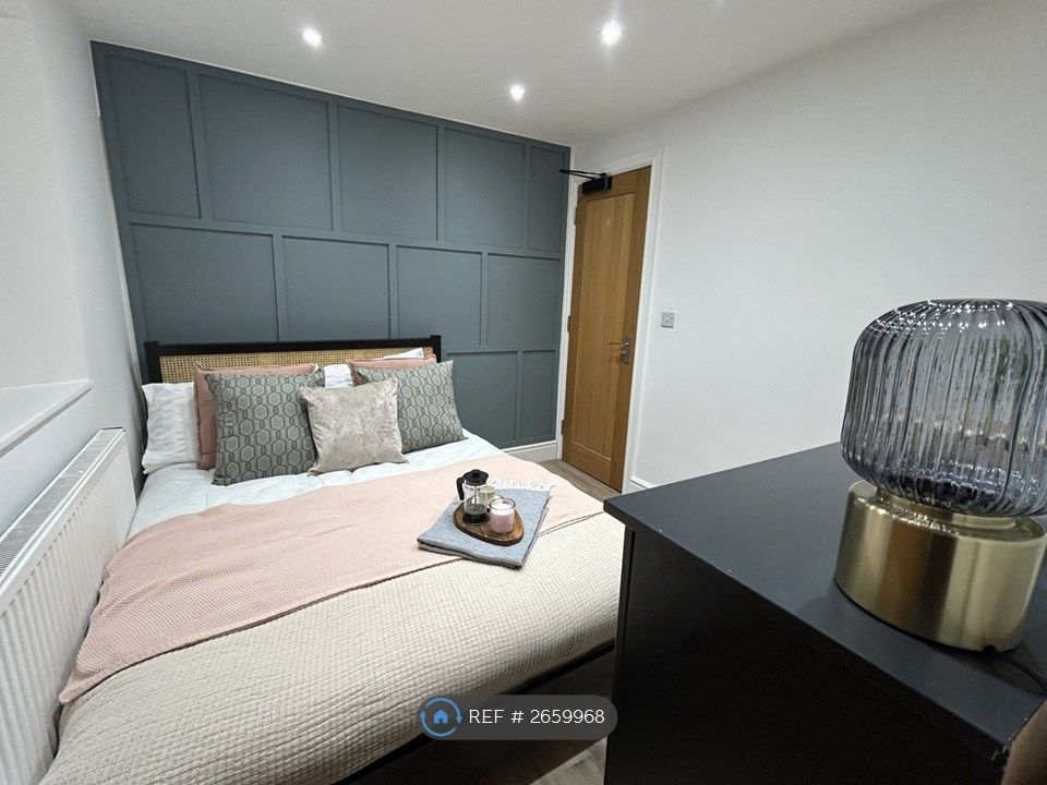 Property photo 2 of 10 Room 1