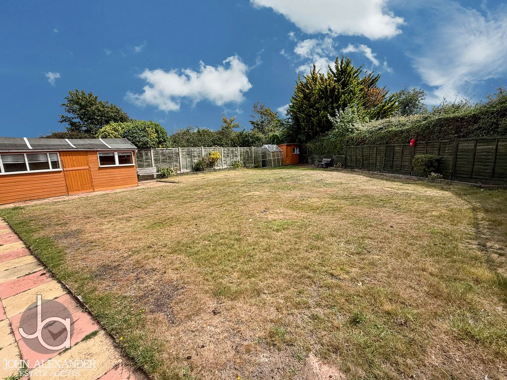 Property photo 2 of 14 Img_7526