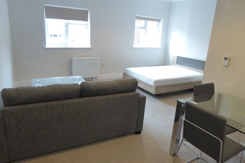 Property photo 1 of 5 Main (Main)