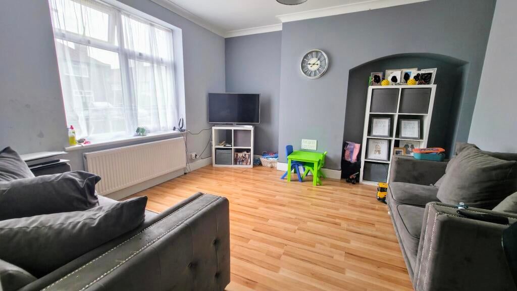 Property photo 2 of 12