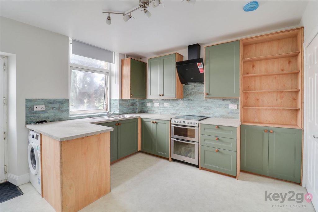 Property photo 3 of 19 Img_1343-Img_1345.Jpg