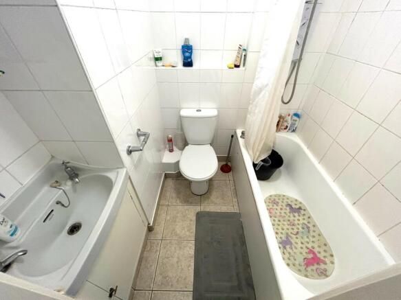 Property photo 3 of 7 Image