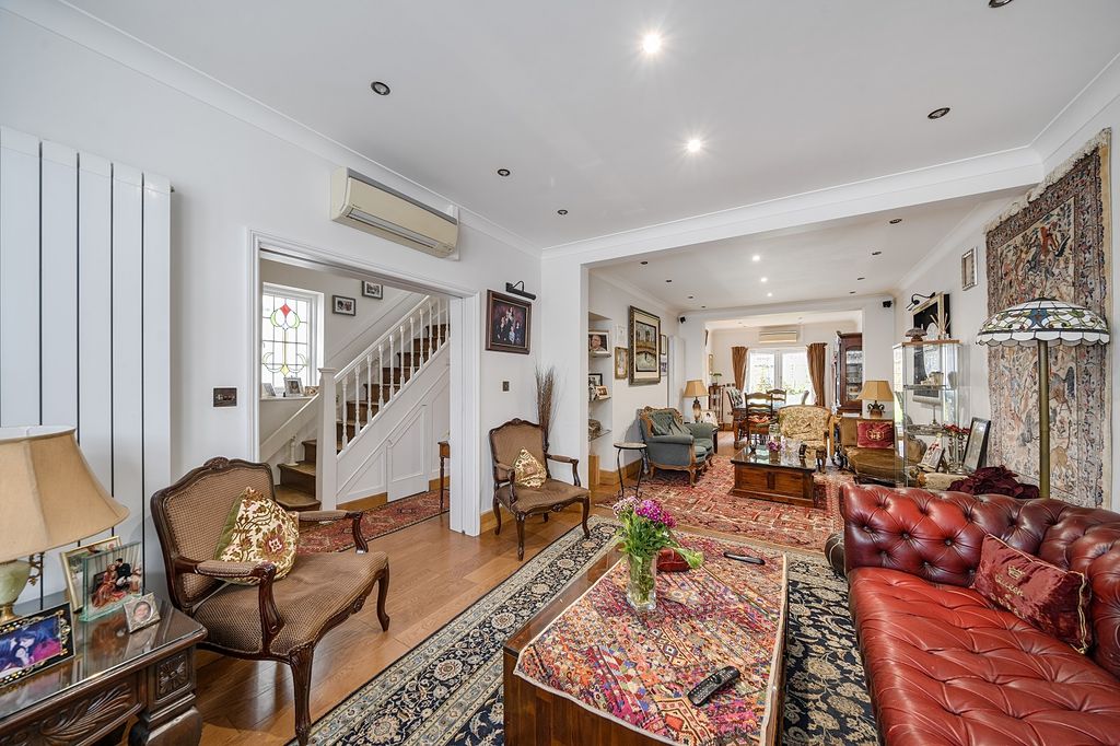 Property photo 2 of 13 Not Specified