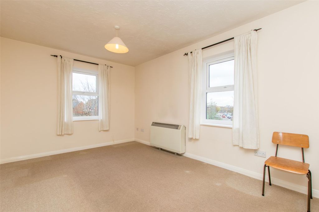 Property photo 3 of 8 Living Room