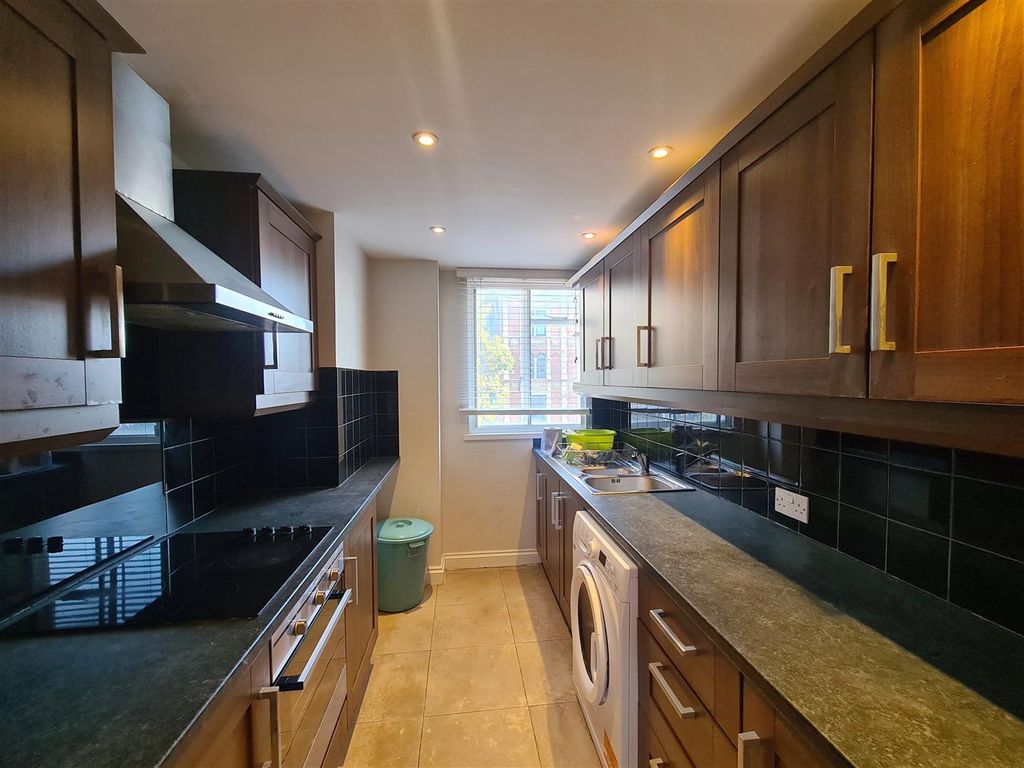 Property photo 2 of 9 Eden Harper Brixton Village