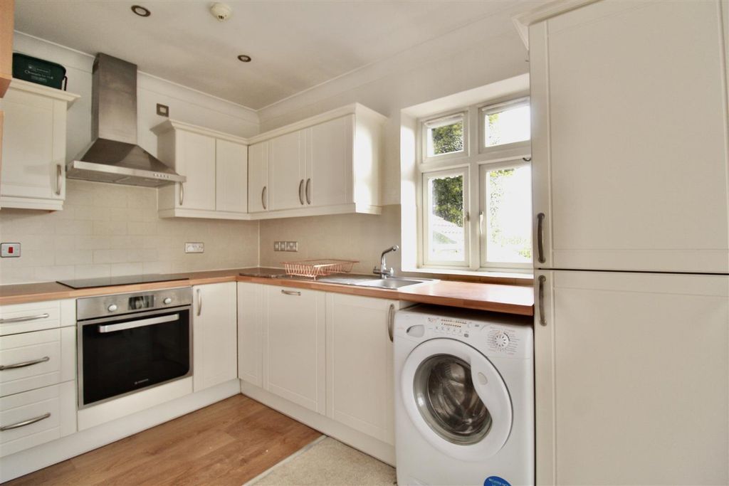 Property photo 2 of 7 Img_1210.Jpg