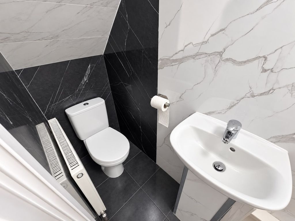 Property photo 3 of 4 9d220B9A-5Ec7-419c-98E3-07d3d43c4869