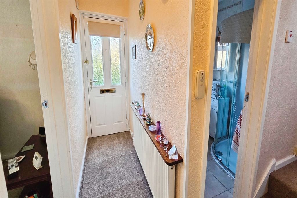 Property photo 2 of 15 Hall