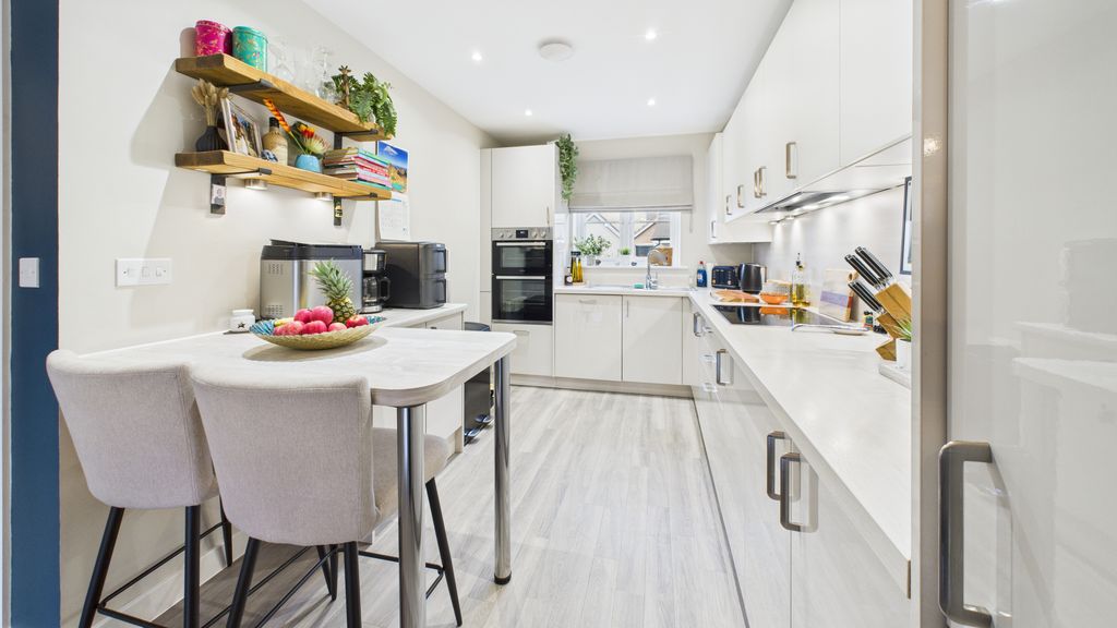 Property photo 3 of 11